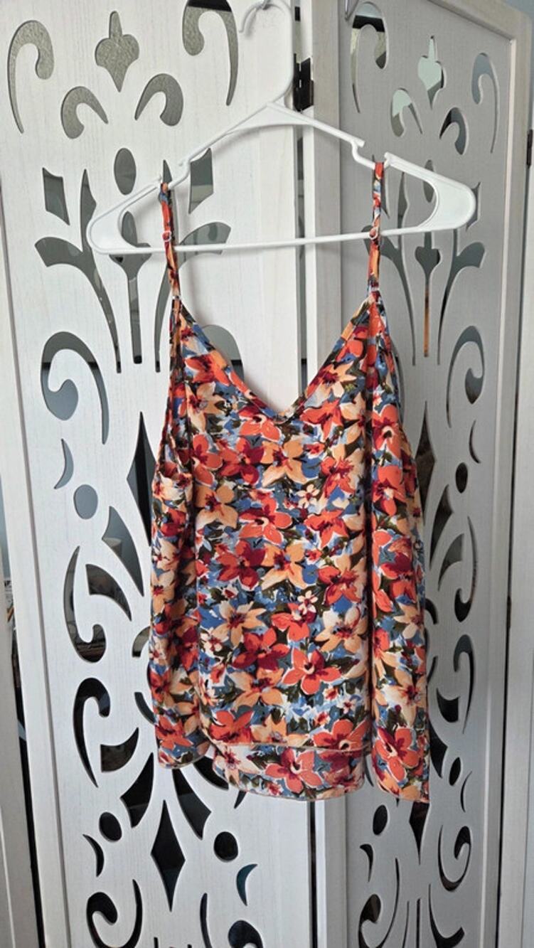SHEIN Curve Womens 2XL Floral Cami Tank Top V Neck Spaghetti Strap Plus Size